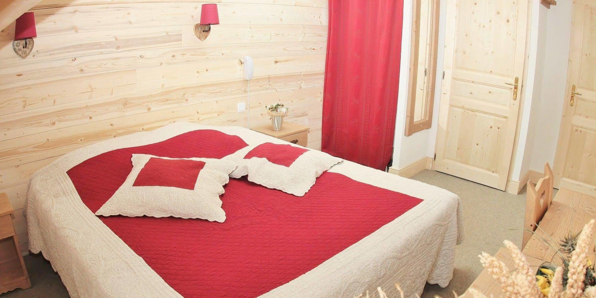 סן-פרנסואה-לונשאמפ Hotel Lac Bleu 1650 מראה חיצוני תמונה